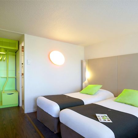 Campanile Grenoble Nord - Saint-Egreve Hotel Exterior photo