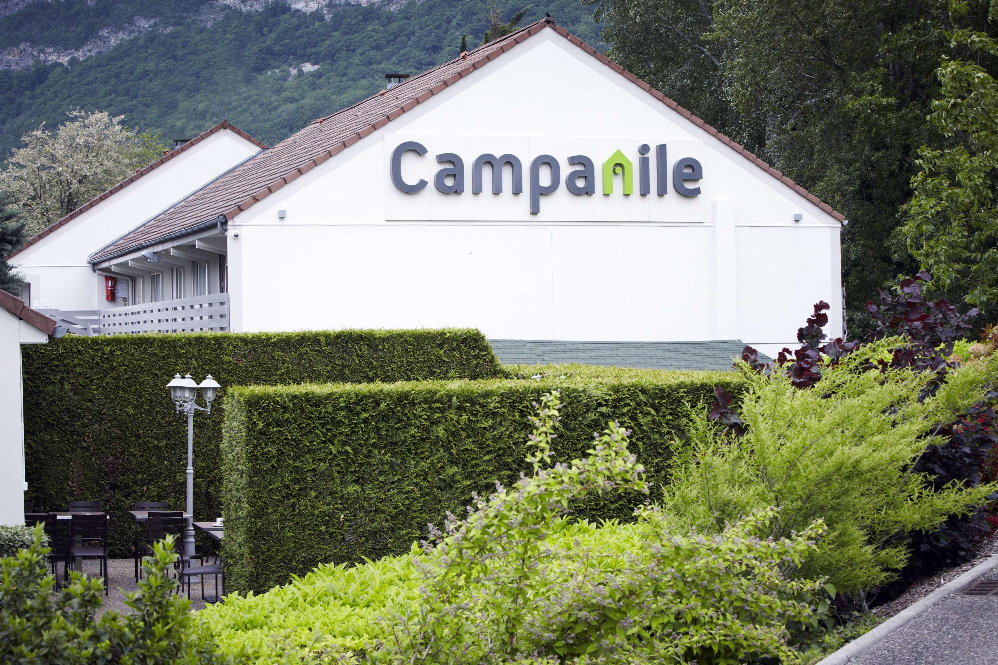 Campanile Grenoble Nord - Saint-Egreve Hotel Exterior photo
