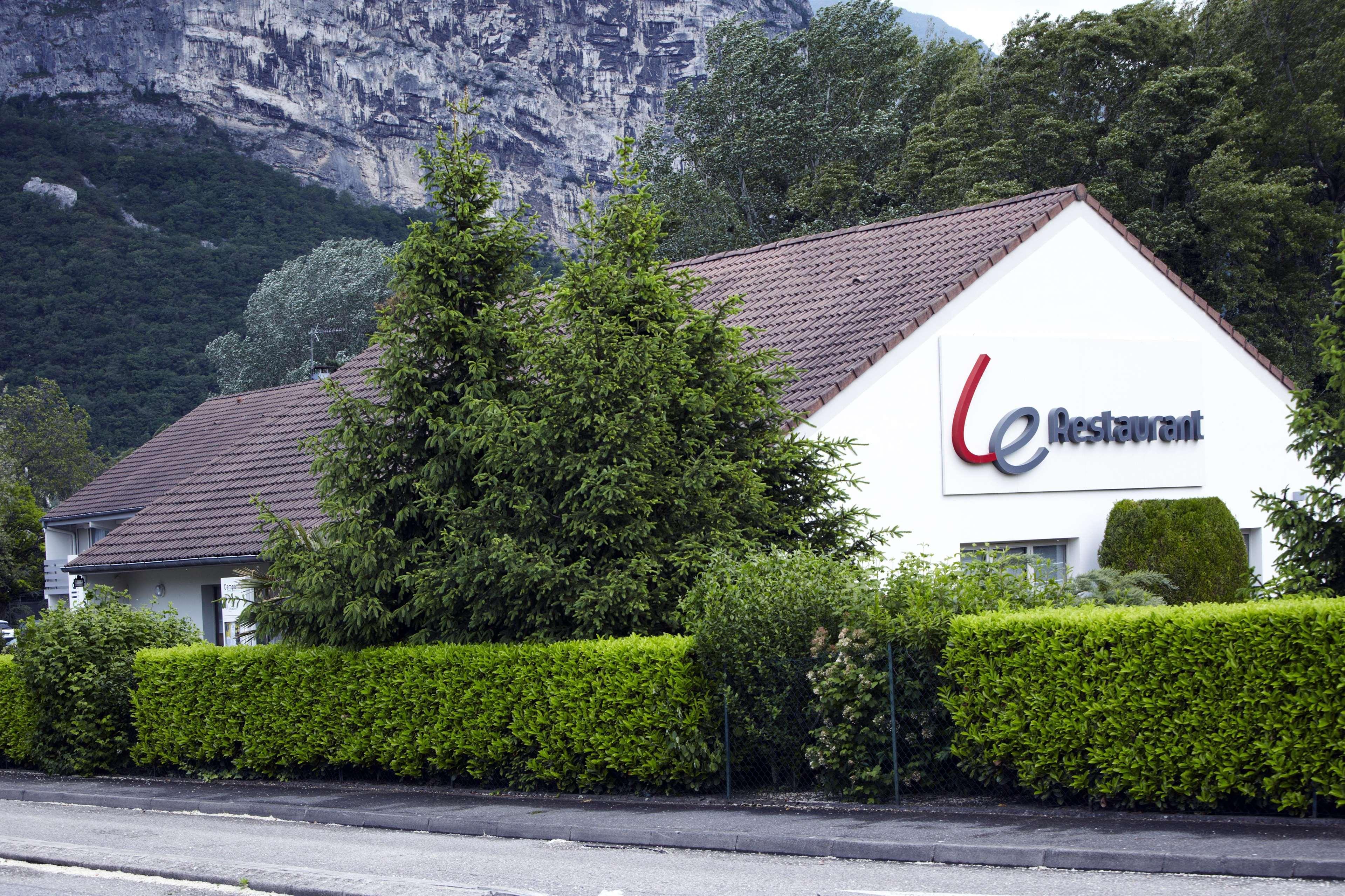 Campanile Grenoble Nord - Saint-Egreve Hotel Exterior photo
