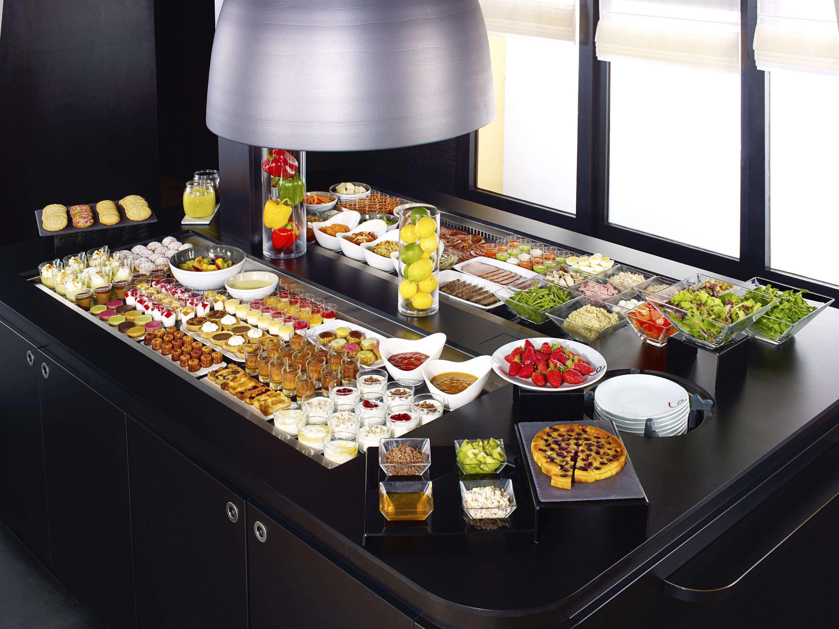 Campanile Grenoble Nord - Saint-Egreve Hotel Restaurant photo